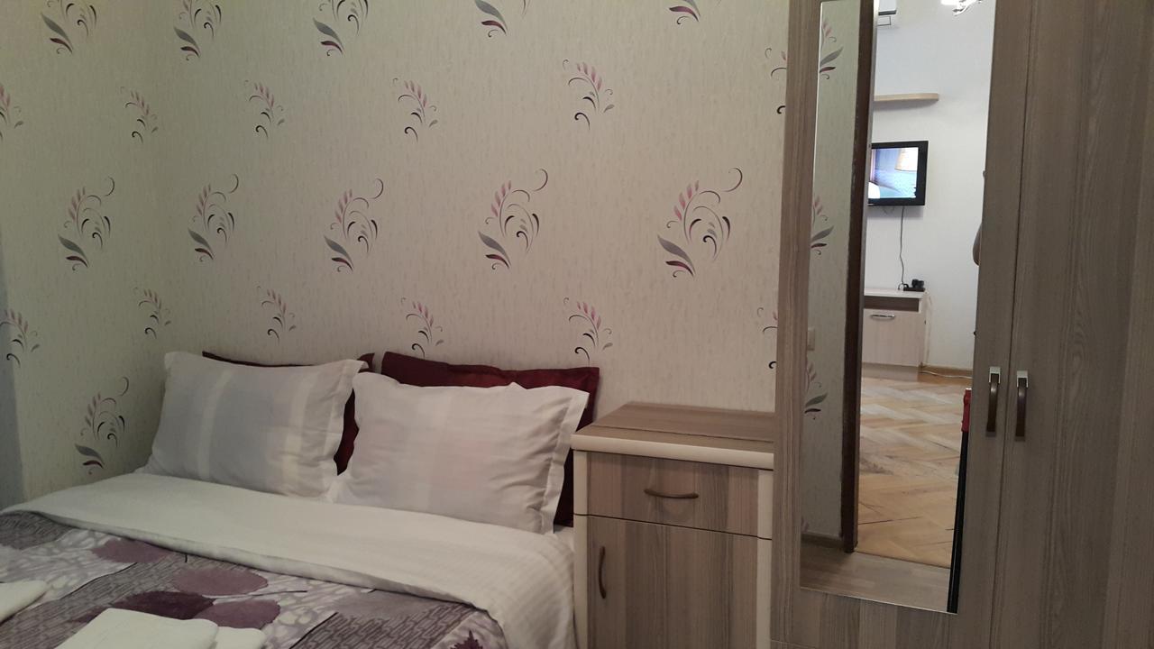 טביליסי Apartment On Rustaveli Avenue מראה חיצוני תמונה